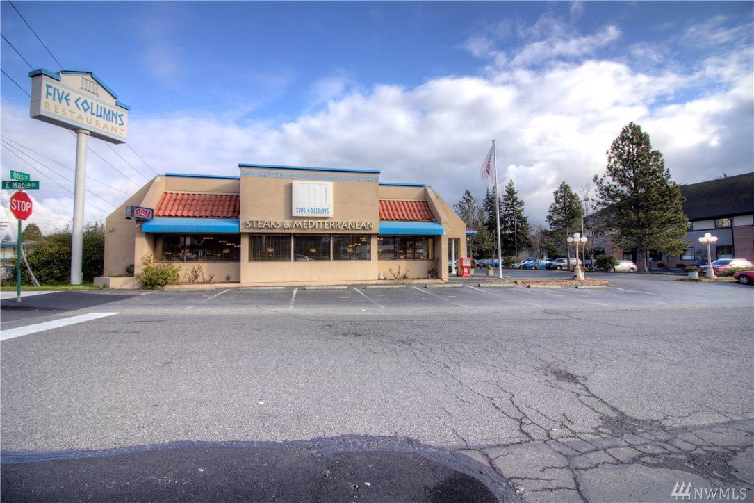 1301 Maple St - Photo 1