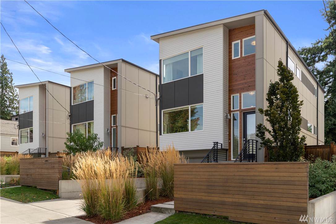 2323 95th St - Photo 1