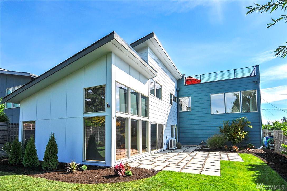 10429 39th Ave - Photo 1