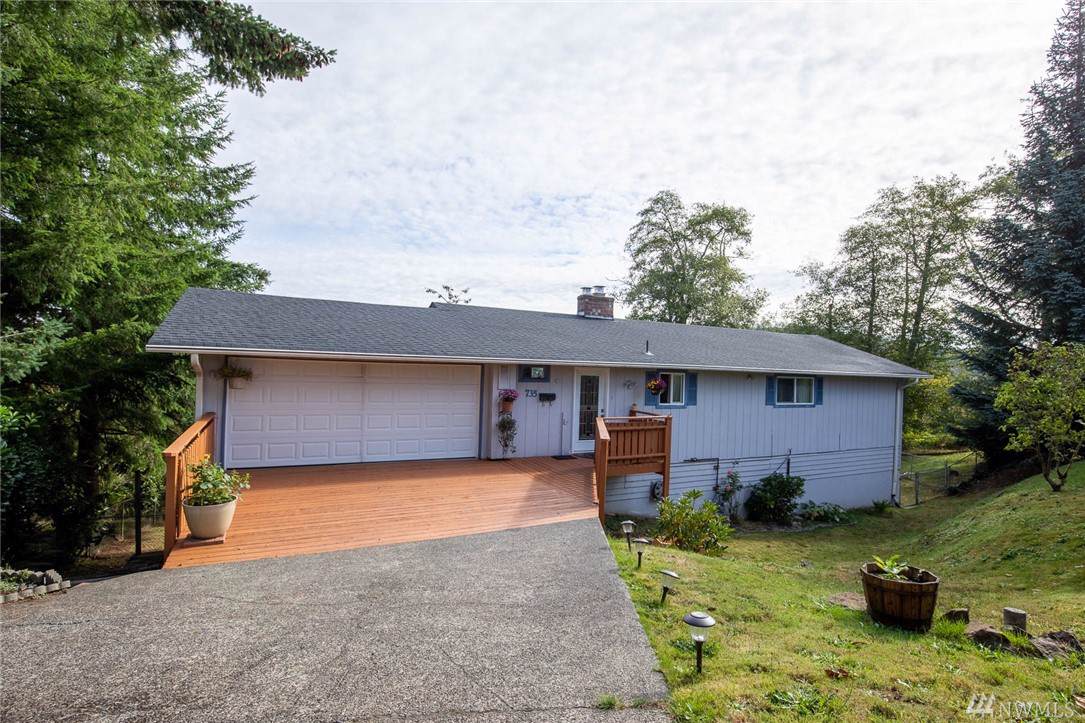 735 7th Ave - Photo 1