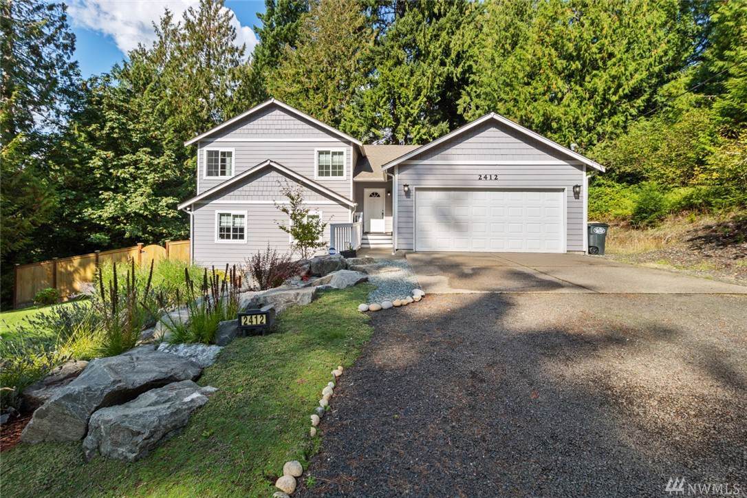 2412 Westwind Dr - Photo 1
