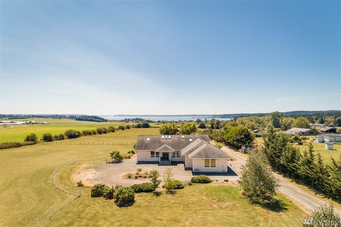 824 Utsalady Rd - Photo 1