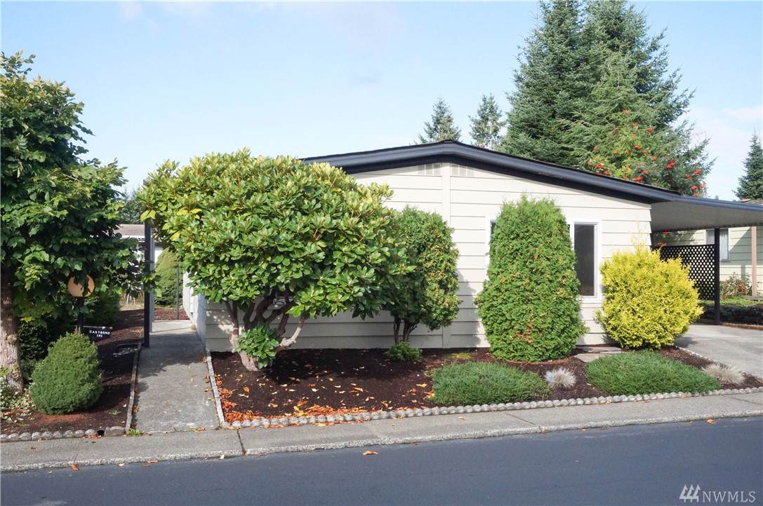 201 Union Ave - Photo 1