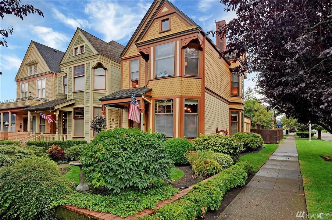 824 M St - Photo 1