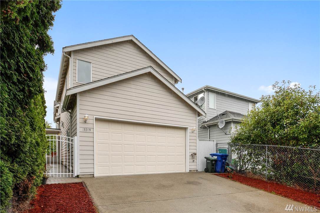 13209 4th Ave - Photo 1