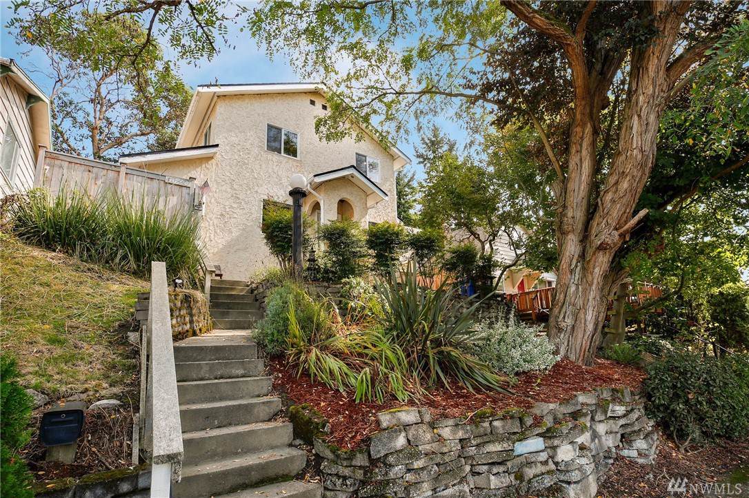 5620 38th Ave - Photo 1