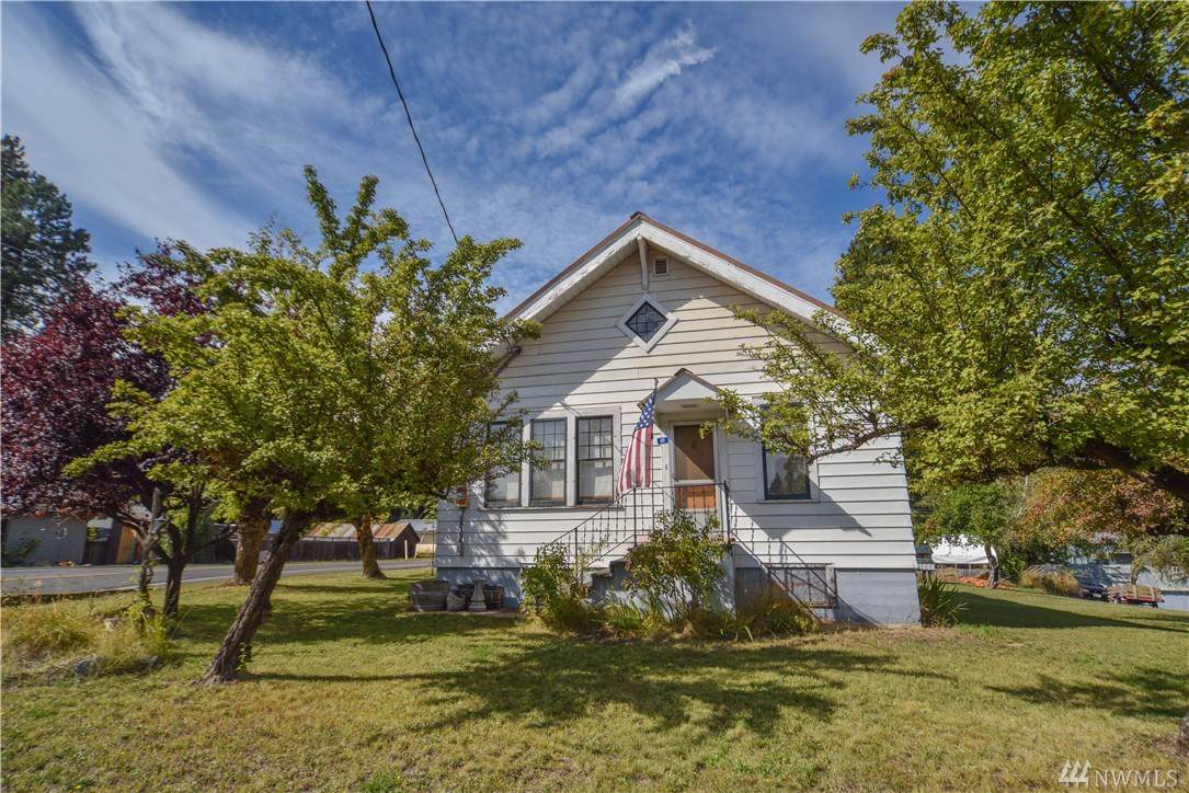 411 Nevada Ave - Photo 1