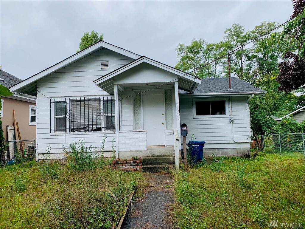 7637 46th Ave - Photo 1