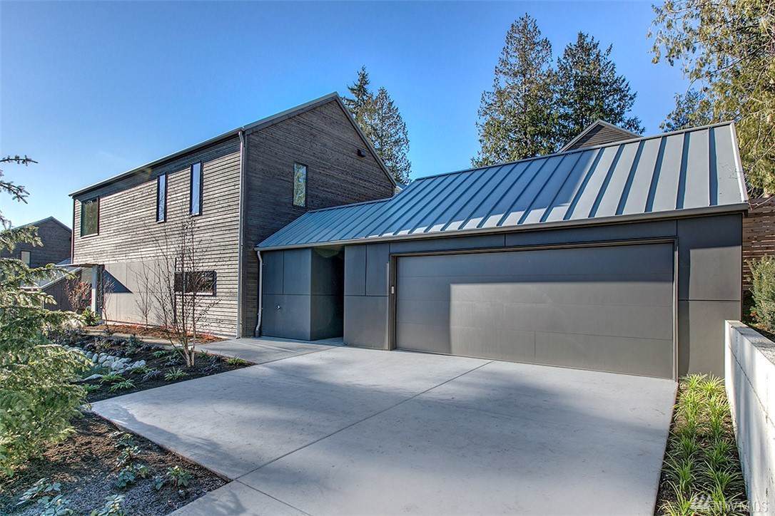 6021 53rd Ave - Photo 1