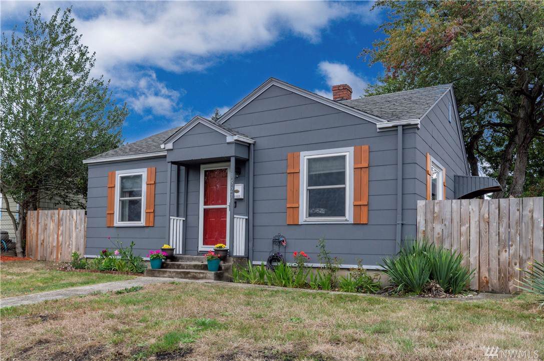 1527 Fife St - Photo 1