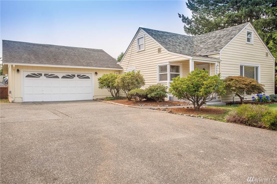 2406 100th St - Photo 1