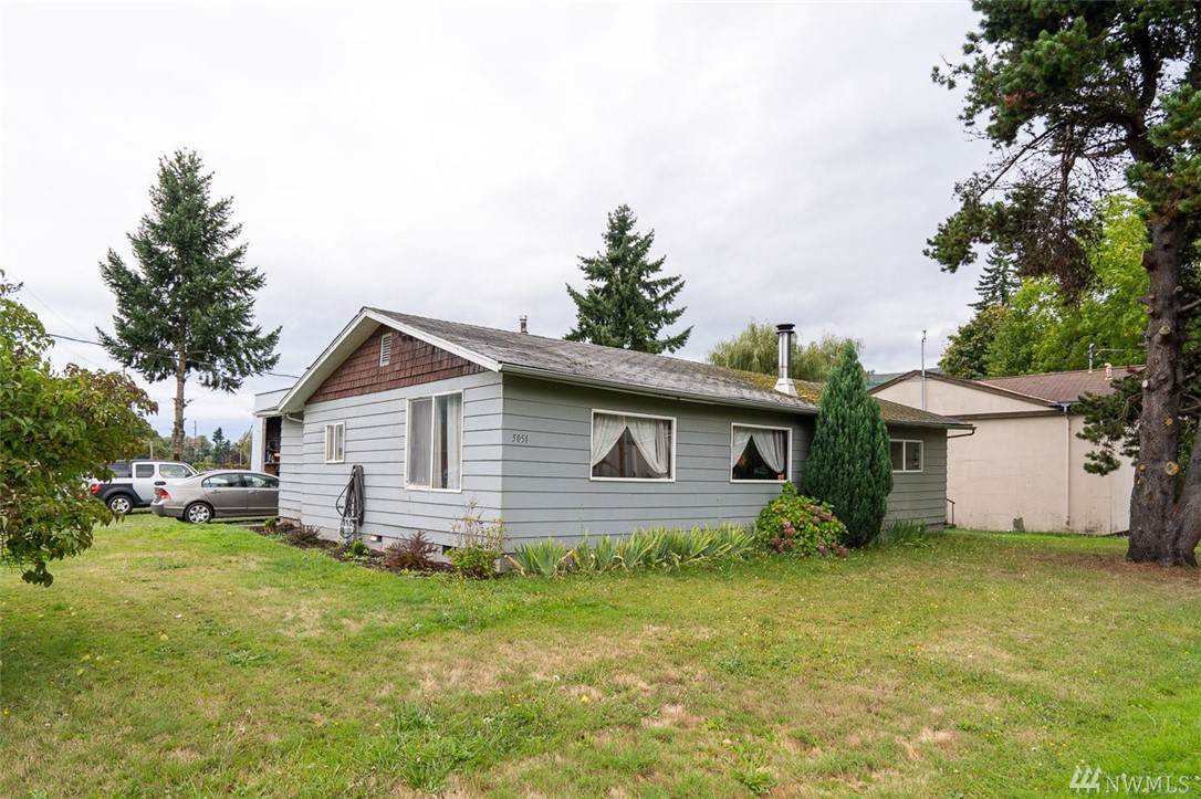 5051 First St - Photo 1