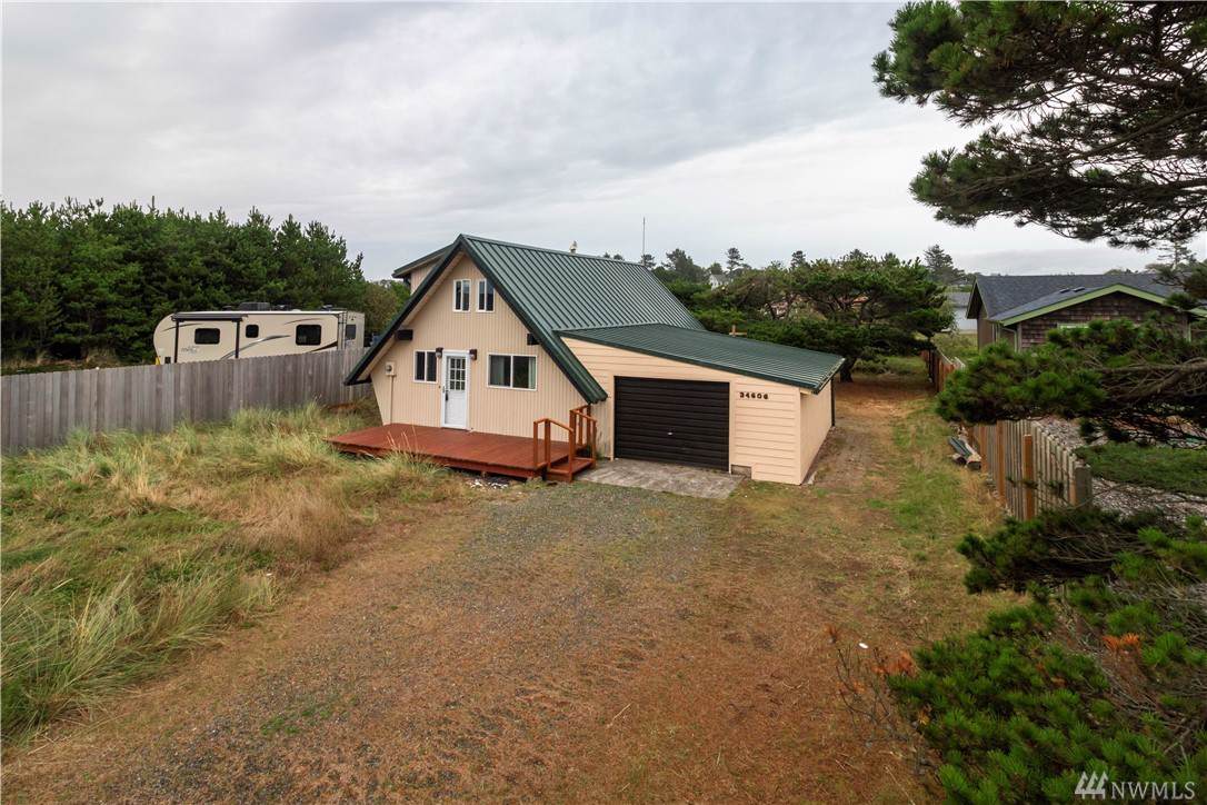 34606 G St - Photo 1
