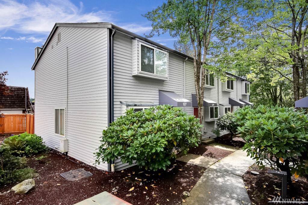 131 146th Ave - Photo 1