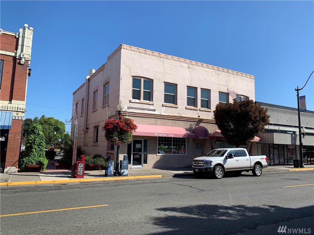 1101 -1103 Main St - Photo 1