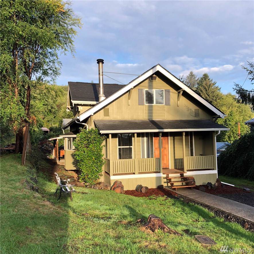 516 Ballentine St - Photo 1