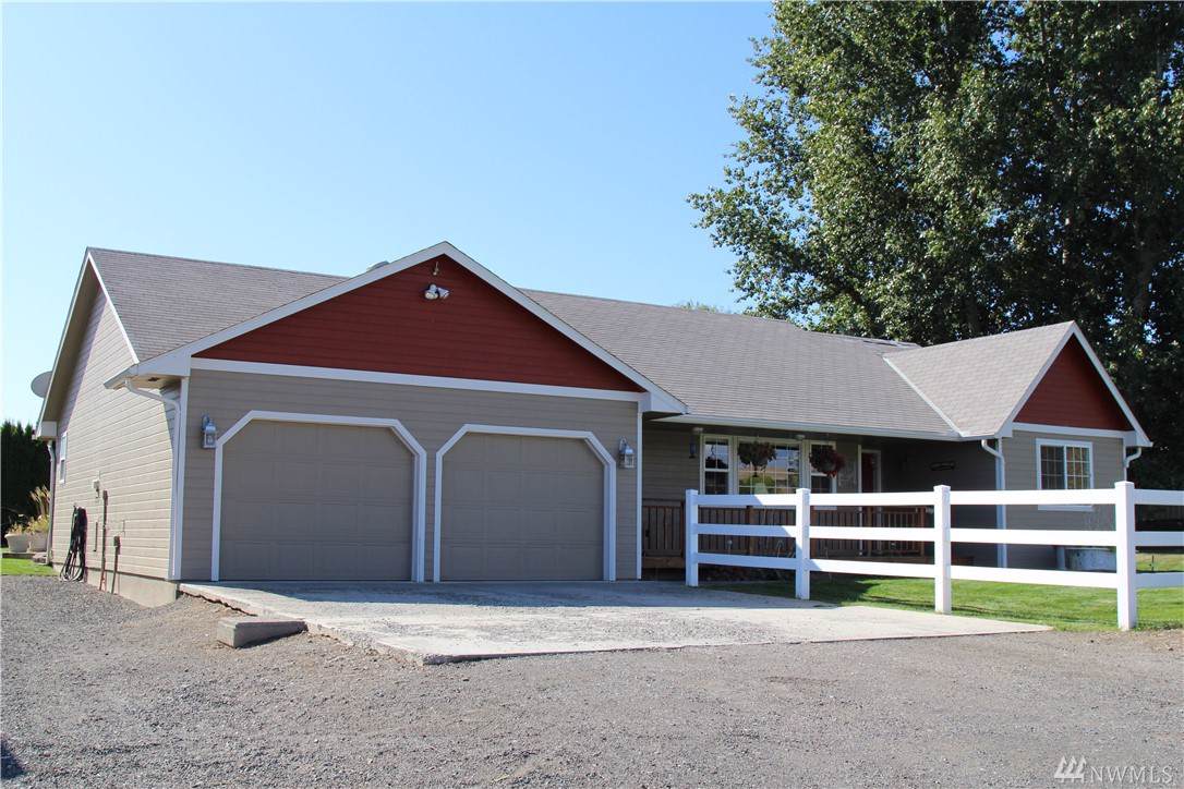 190 Saxton Lane - Photo 1