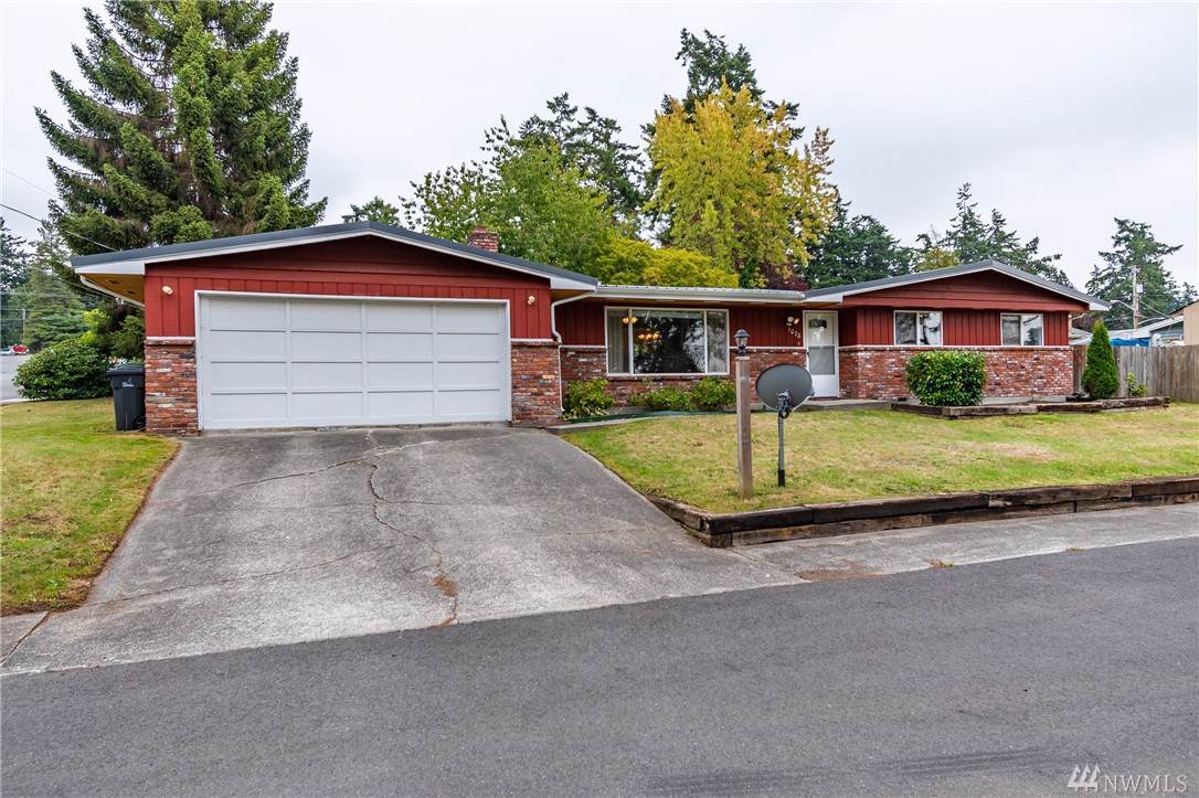 1078 Muller St - Photo 1
