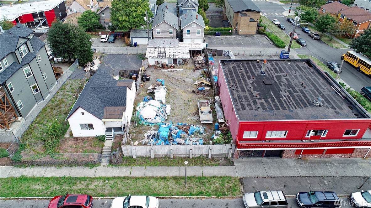 715 I St - Photo 1