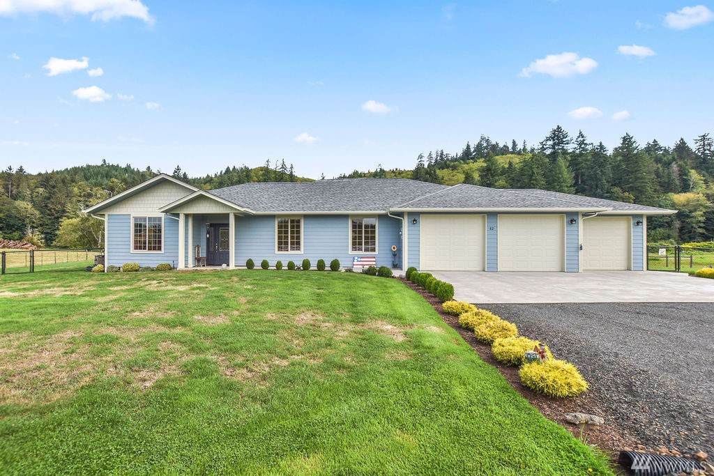 82 Monroe Dr - Photo 1