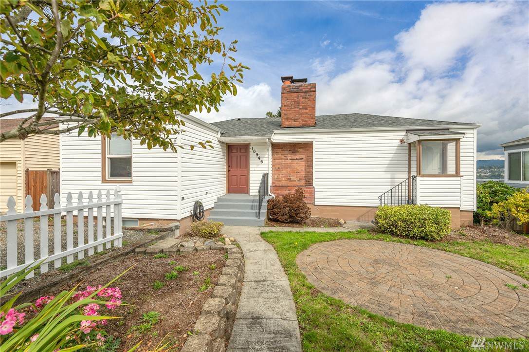 10946 Forest Ave - Photo 1
