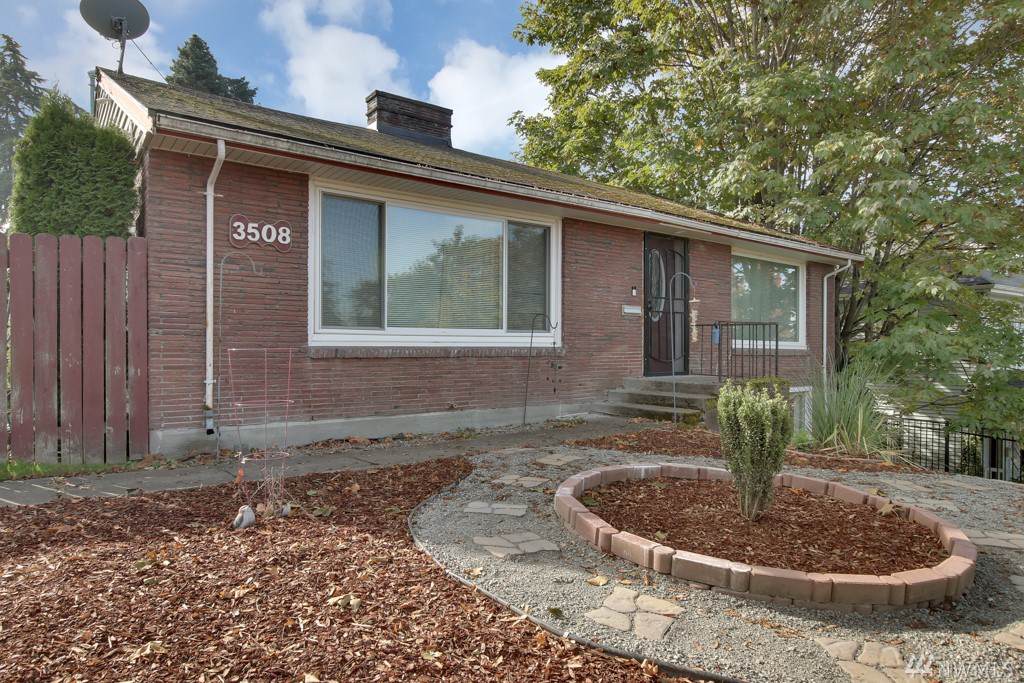 3508 Roosevelt - Photo 1