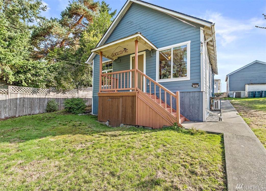 10754 17th Ave - Photo 1