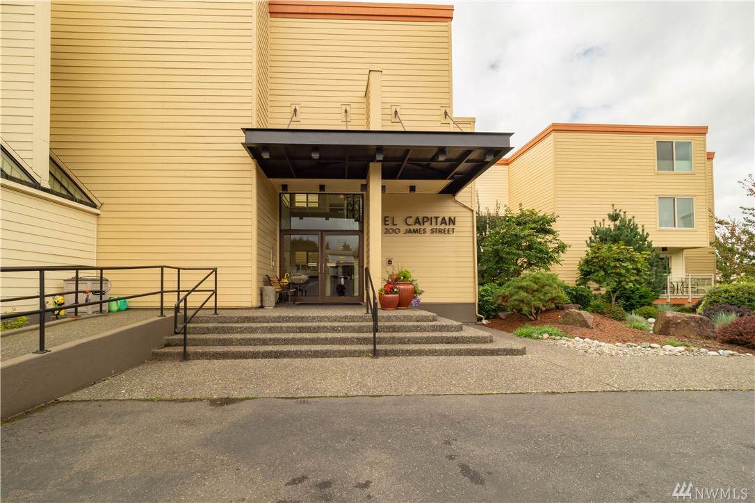 200 James St - Photo 1