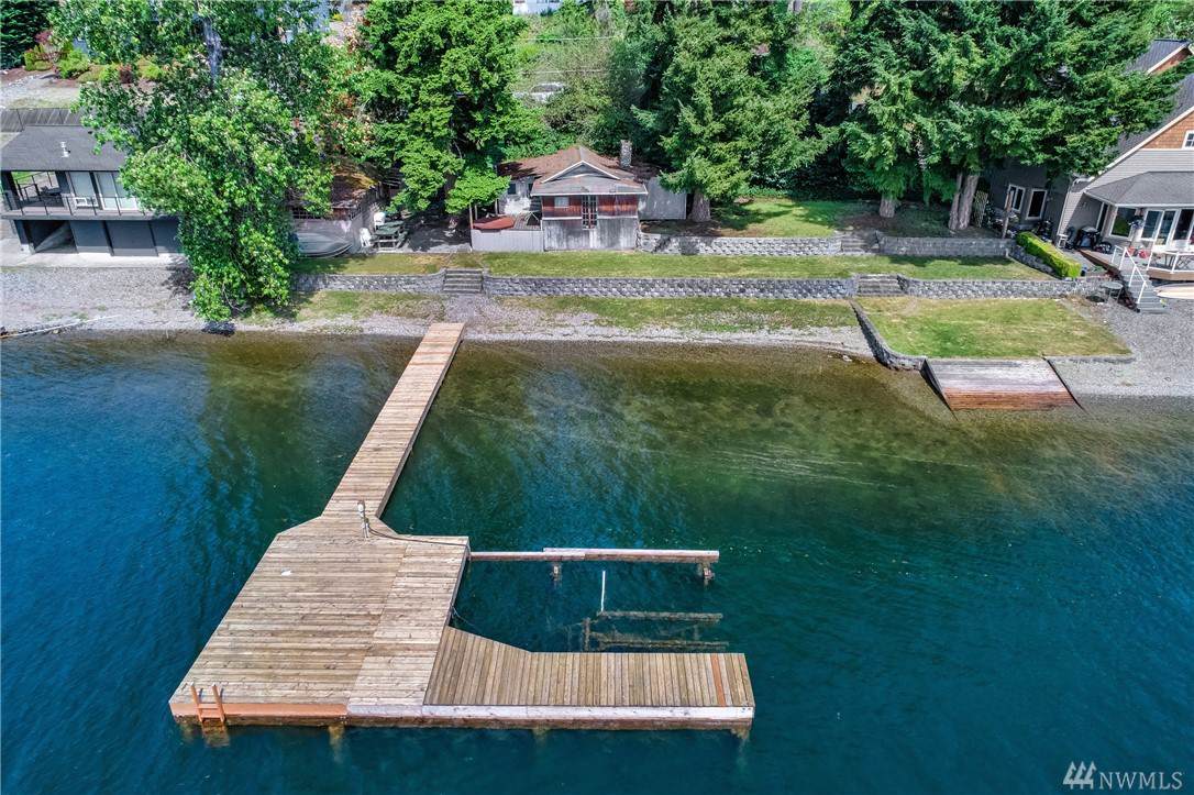2927 Lake Sammamish Pkwy - Photo 1