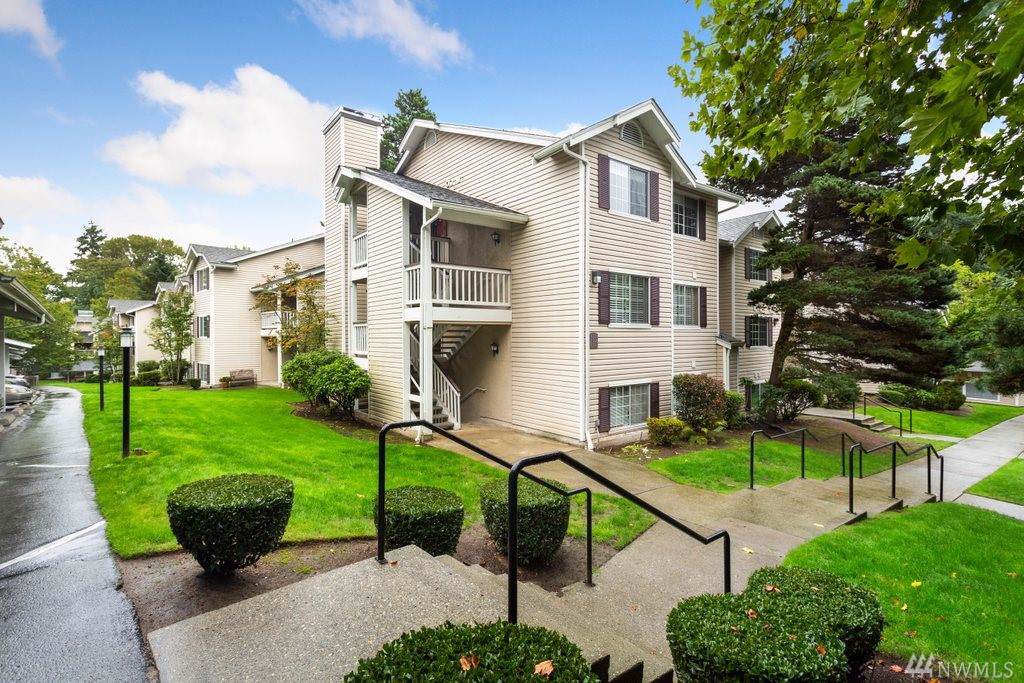19230 Forest Park Dr - Photo 1