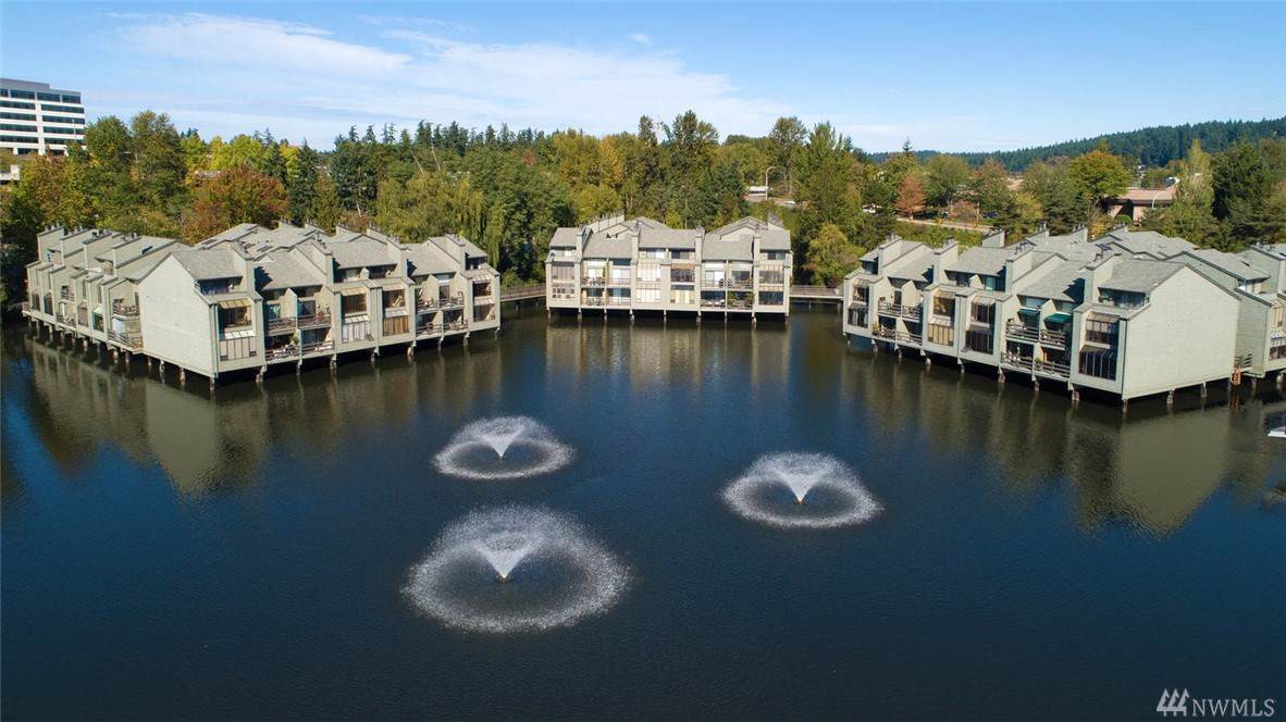 7 Lake Bellevue Dr - Photo 1