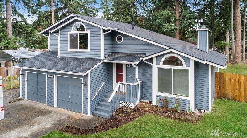 14412 Crown Dr - Photo 1