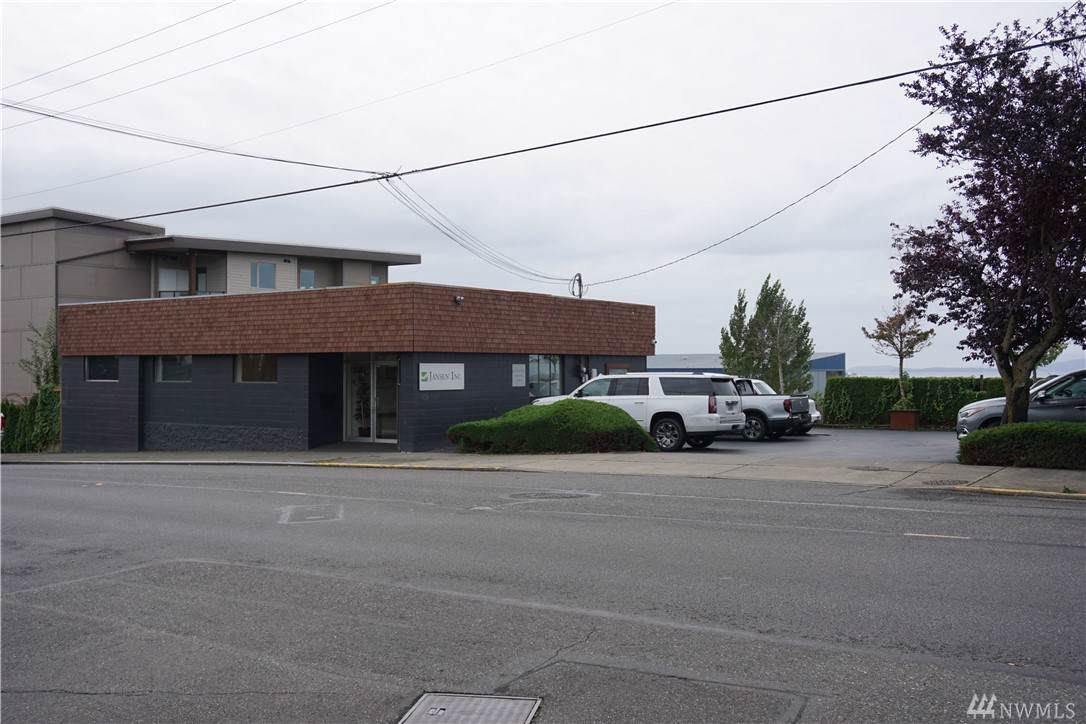 1215-w Holly St - Photo 1