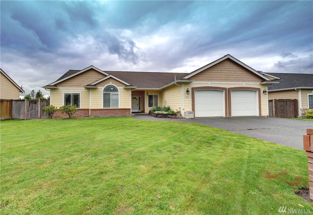 425 Mountain Cir - Photo 1