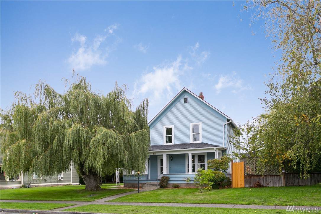 2131 Franklin St - Photo 1