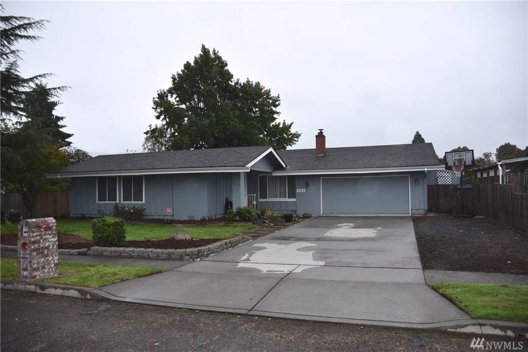 3824 Gardenia St - Photo 1
