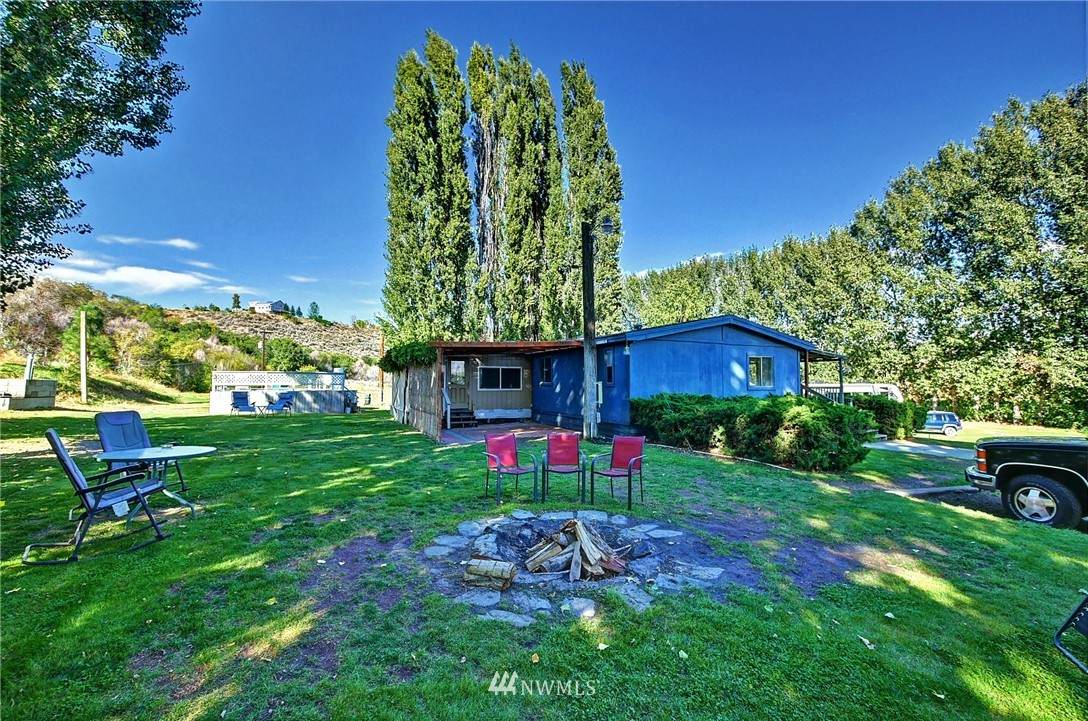 1001 Oleander Street - Photo 1