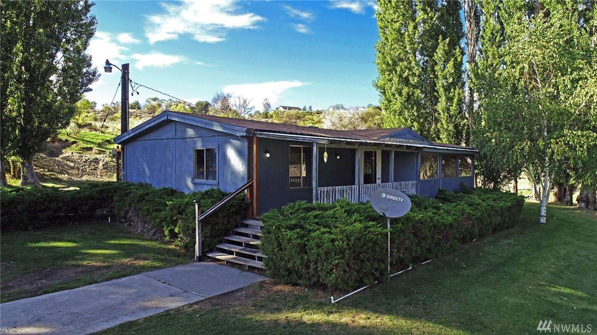 1001 Oleander St - Photo 1