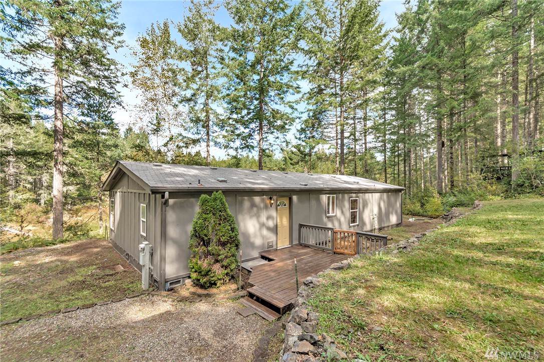 121 Circle Dr - Photo 1
