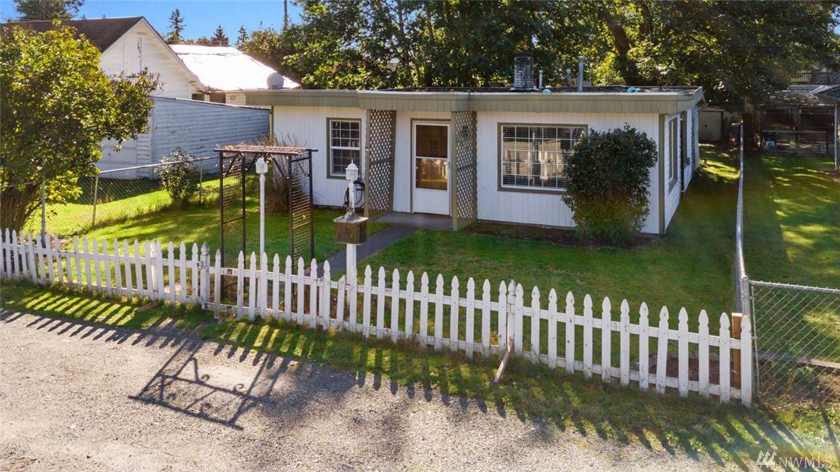 124 15th St - Photo 1