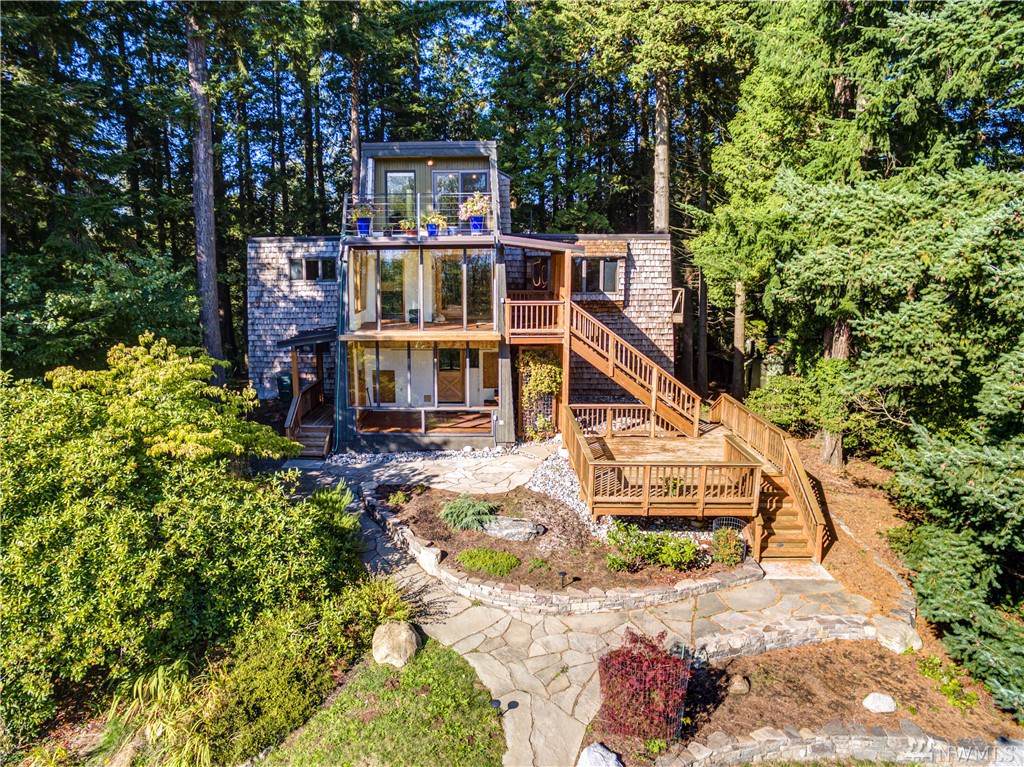 5852 Storr Rd - Photo 1