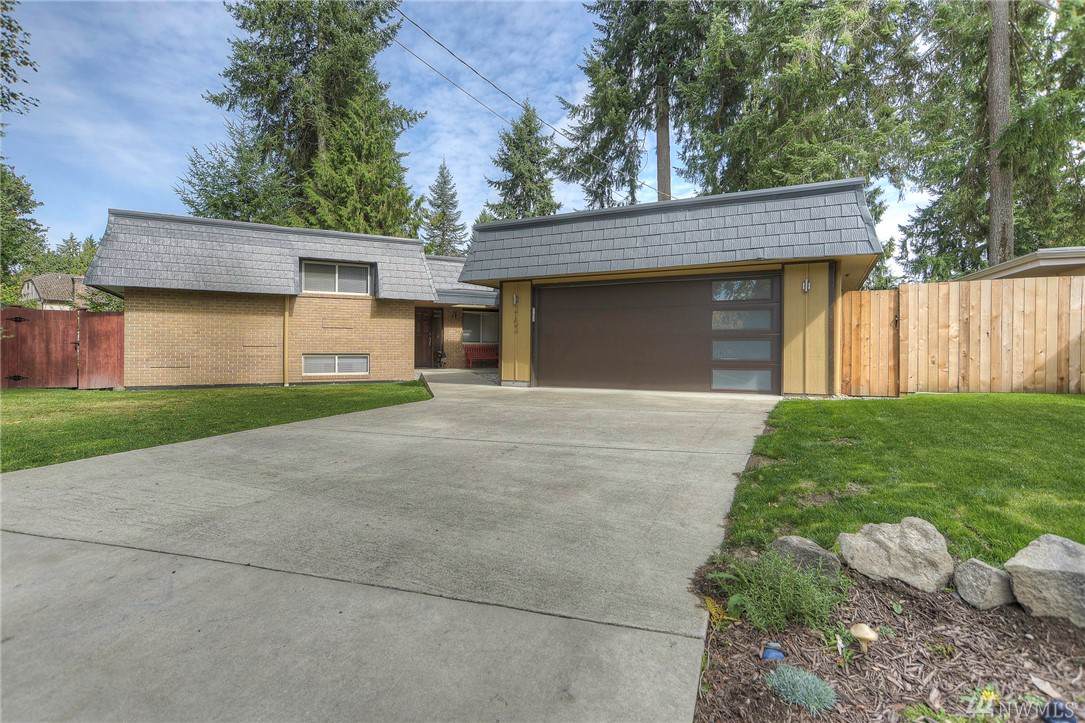 2152 Edgewood Cir - Photo 1