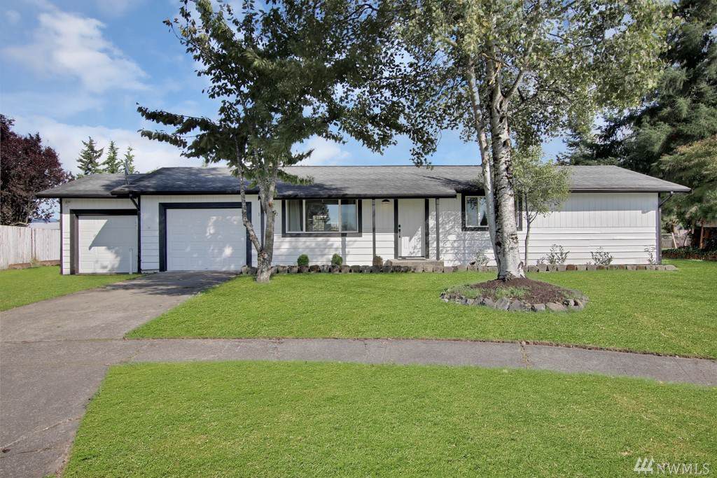 1562 View Place - Photo 1