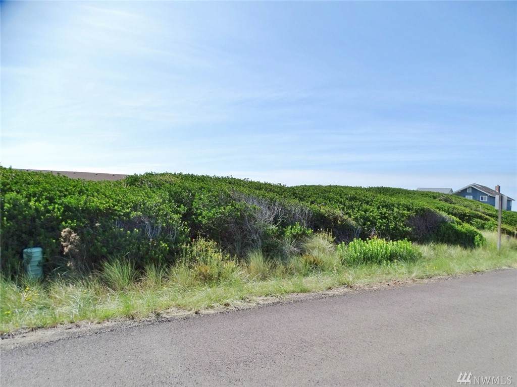 1229 Channel Ave - Photo 1