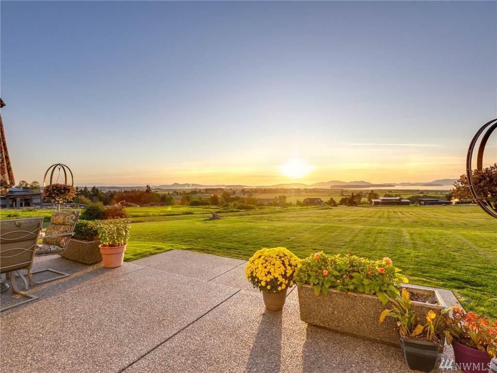 5343 Island View - Photo 1