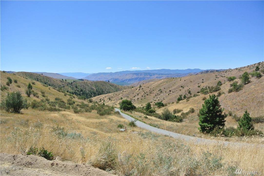 490 Hawks Ridge Rd - Photo 1