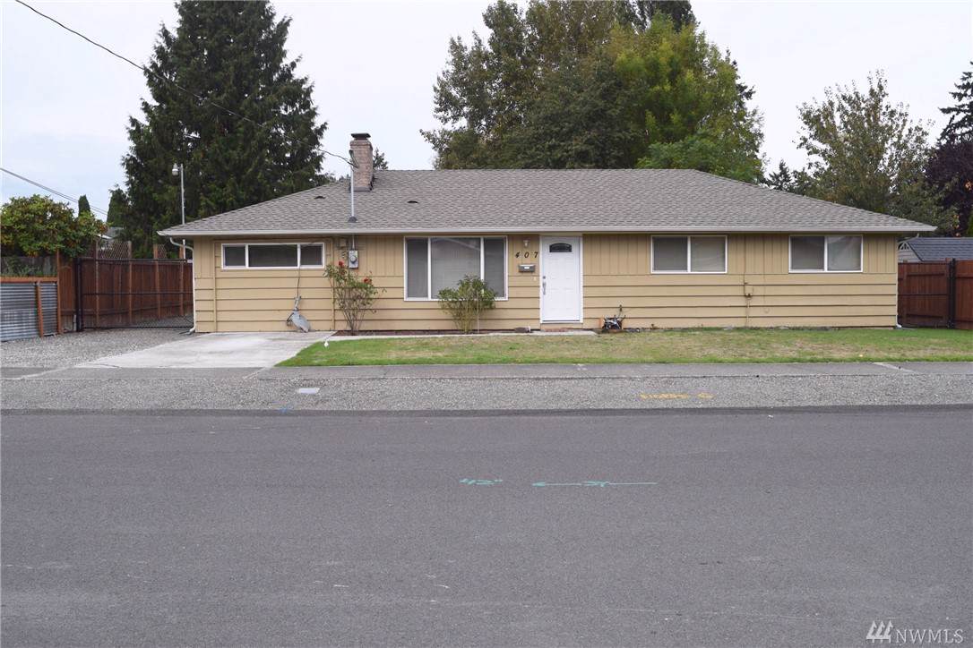 407 92nd St - Photo 1