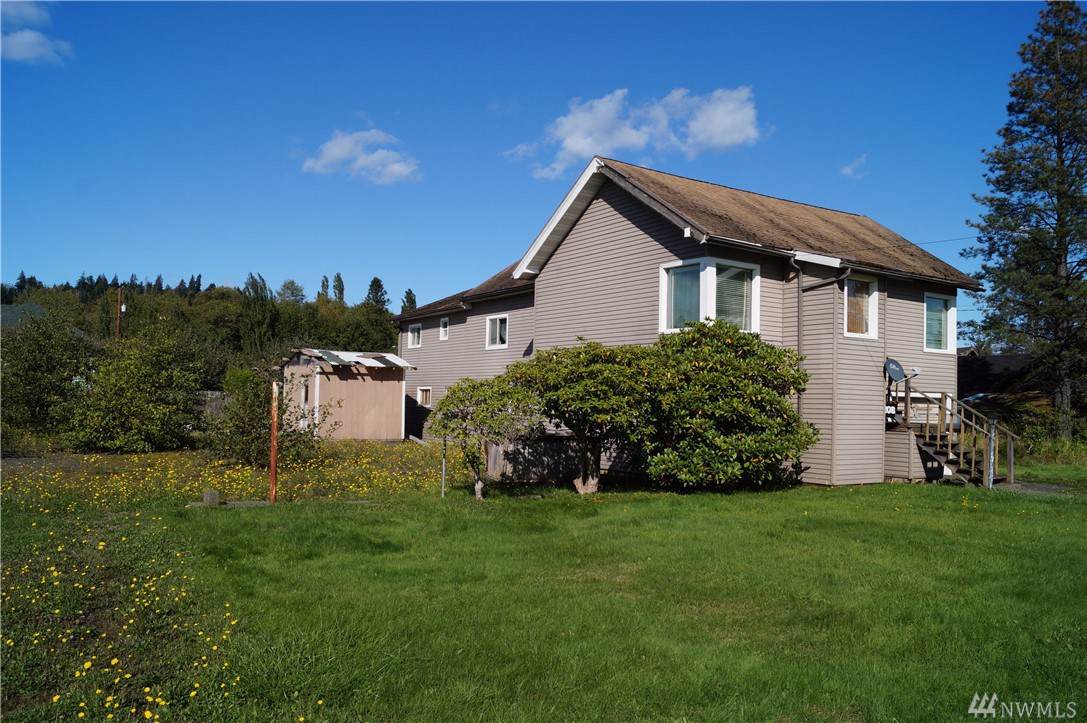 208 King - Photo 1
