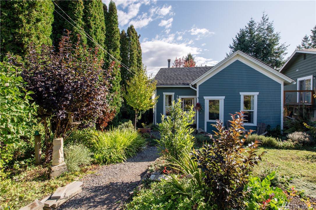 1814 Wilson Ave - Photo 1