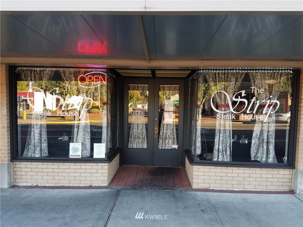 405 Railroad Avenue - Photo 1